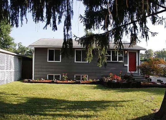 2nd image of 1992 Brimfield Ct