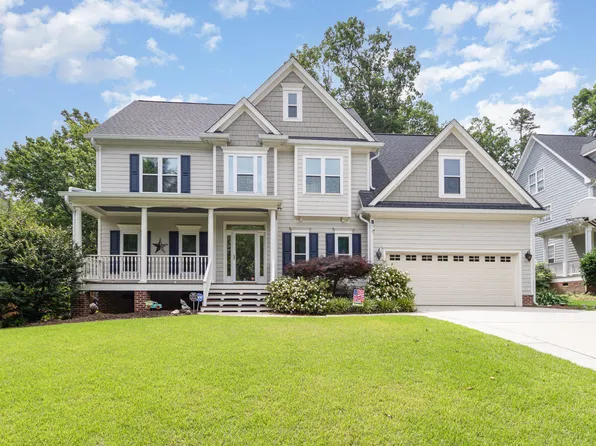 105 Acorn Ridge Ln, Holly Springs, NC 27540