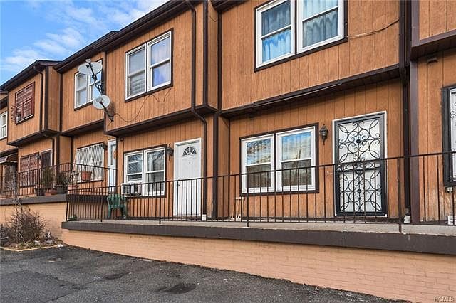1st image of 477 S 4th Ave #1