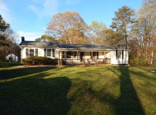 211 Dobby Creek Rd, Scottsville, VA 24590