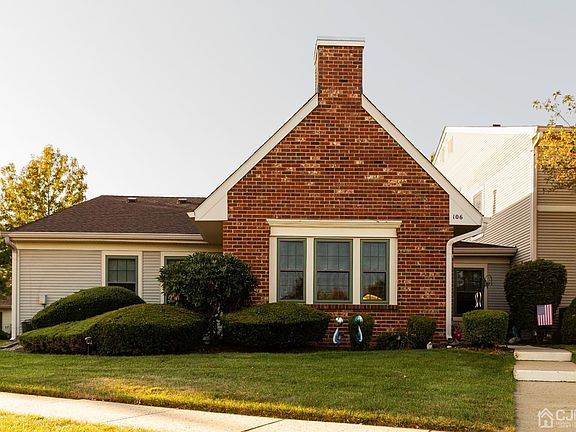 5th image of 106 Griggs Pl #106