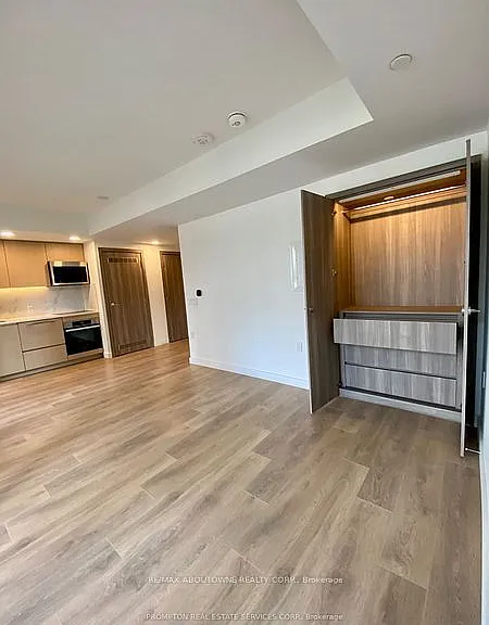 38 Widmer St #612 — Photo 5