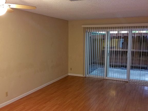 Dining Room/Living Room