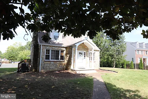 4006 Buckman Rd Photo 1