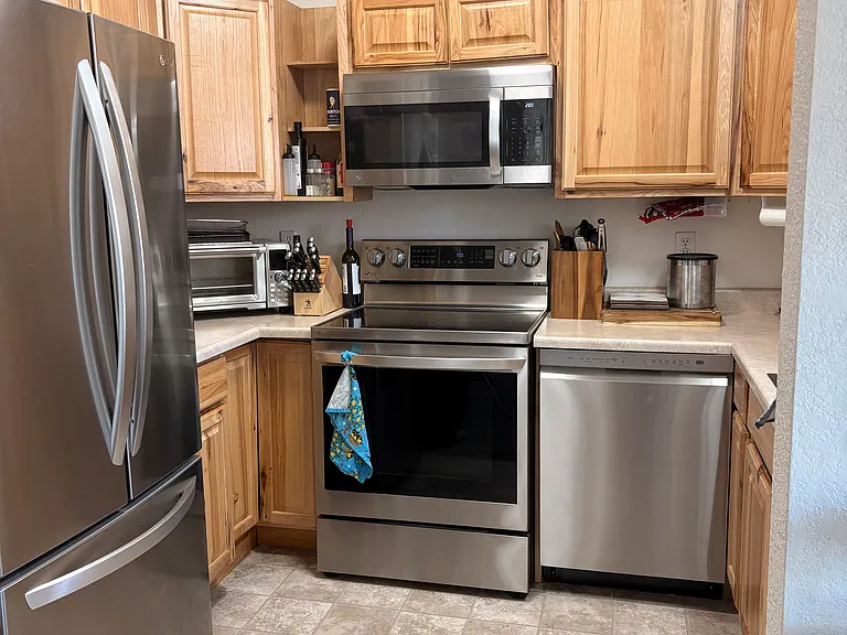 5524 N Star St — Photo 8