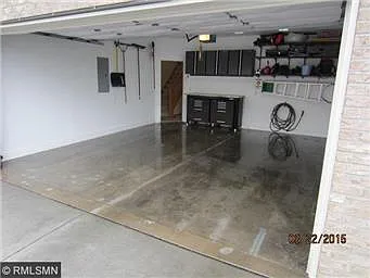 215 Stallion Ln — Photo 7