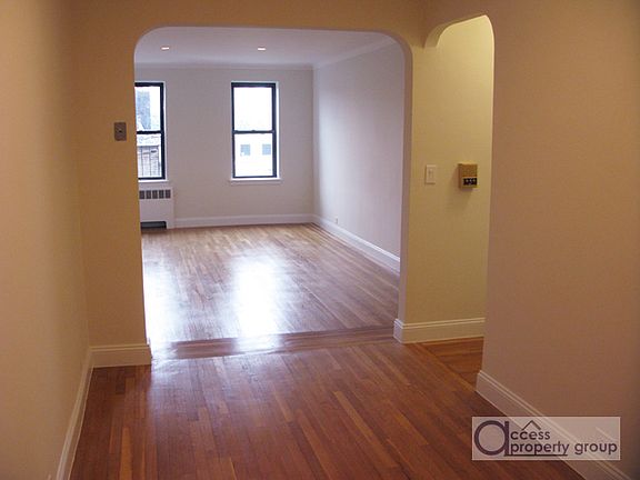 2nd image of 98 Park Ter E APT 3G