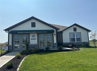 20385 W 193rd Ln, Spring Hill, KS 66083