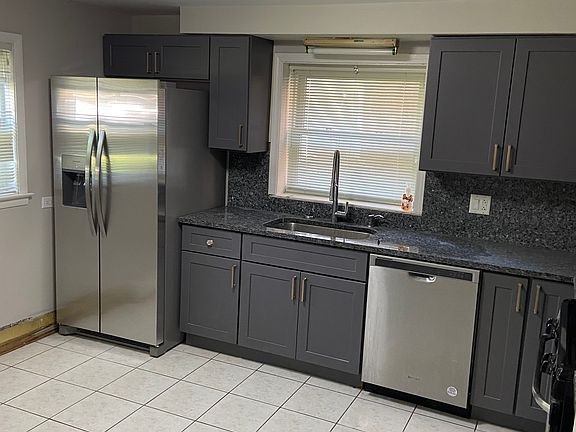 3rd image of 1287 Brown St #Ge