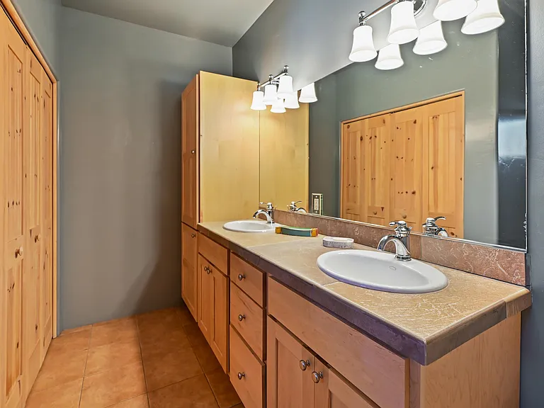 1040 Calle Palomita — Photo 10