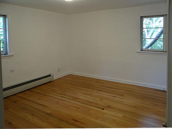 SE Bedroom
