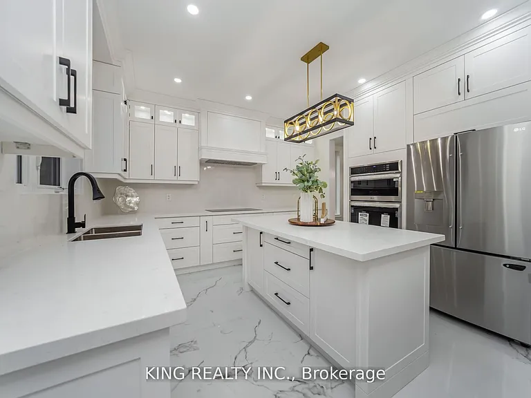 52 Haverstock Cres — Photo 15