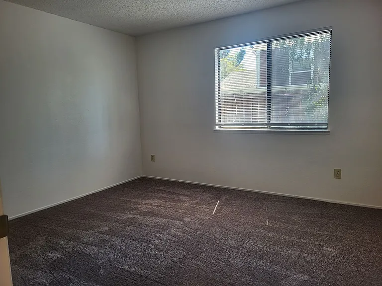 818 E Tabor Ave — Photo 17
