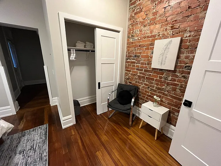 Dennison Ave 866-868 CR — Photo 64