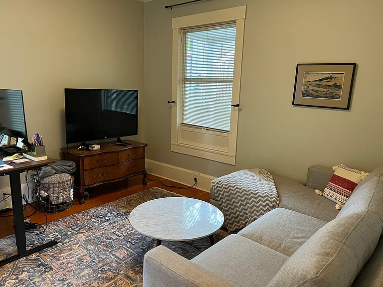 Second bedroom, currently used as office.