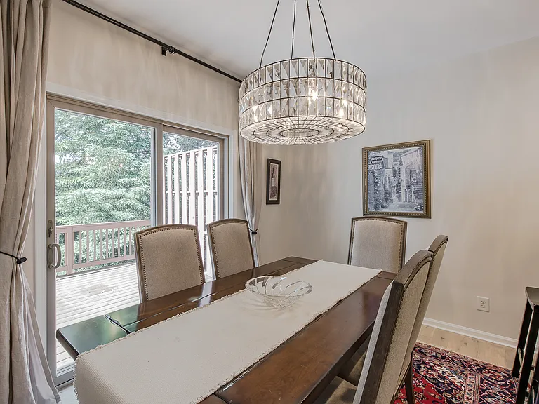 300 Stratford Ln #300 — Photo 49