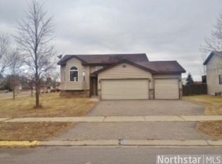 308 Glenwood St SW, Isanti, MN 55040