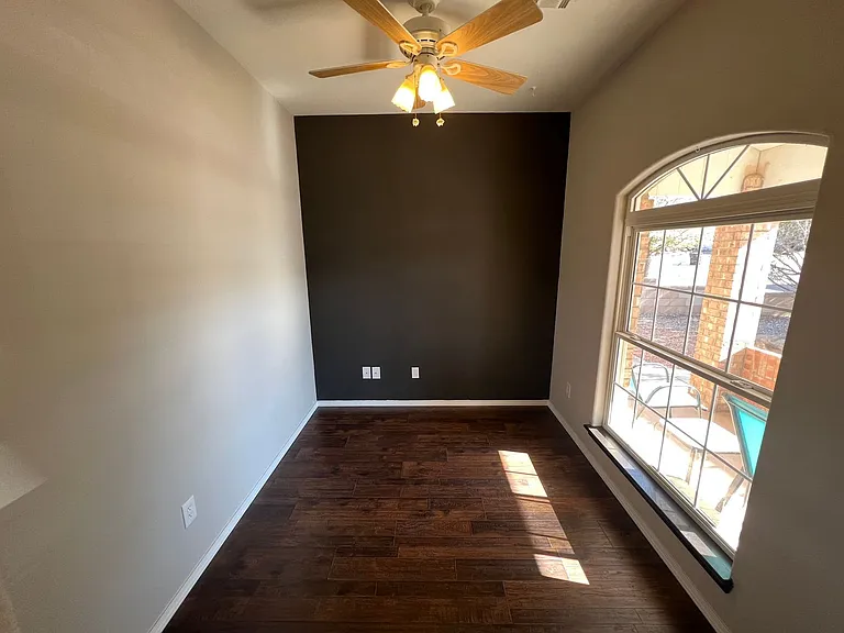 323 Camino Real — Photo 6