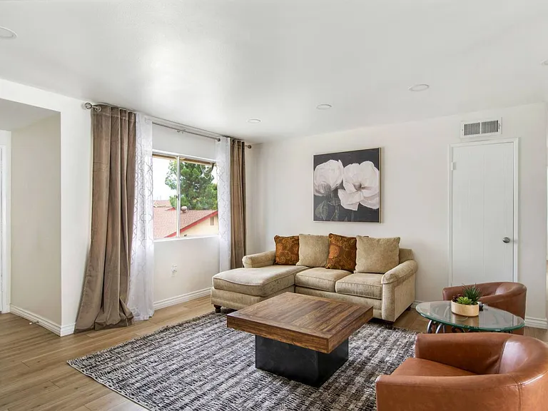 405 Nobel Ave #C — Photo 12