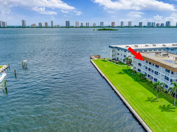 111 Shore Court #313, North Palm Beach, FL 33408