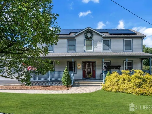 8 West Ave, Old Bridge, NJ 08857