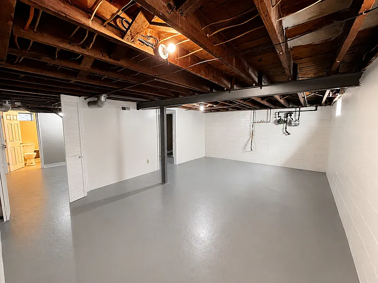 5721 Acme Ave — Photo 13