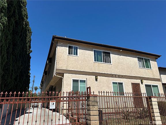 2nd image of 3225 Pueblo Ave