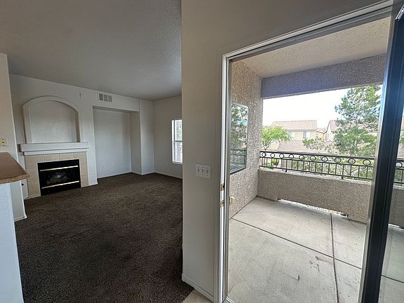 3rd image of 8250 N Grand Canyon Dr Unit 2152