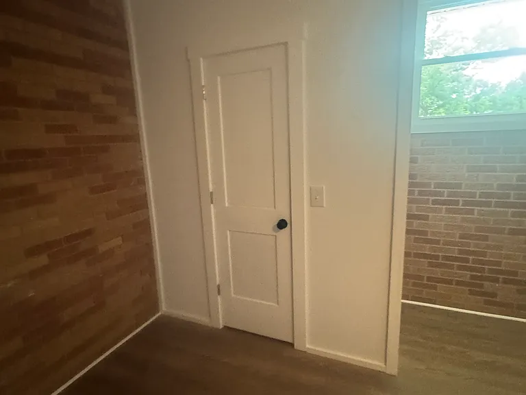 313 Rhodehaven Dr — Photo 10