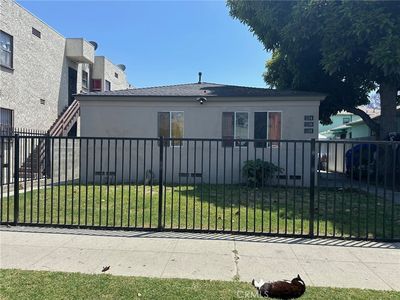 1154 W 57th St, Los Angeles, CA, 90037