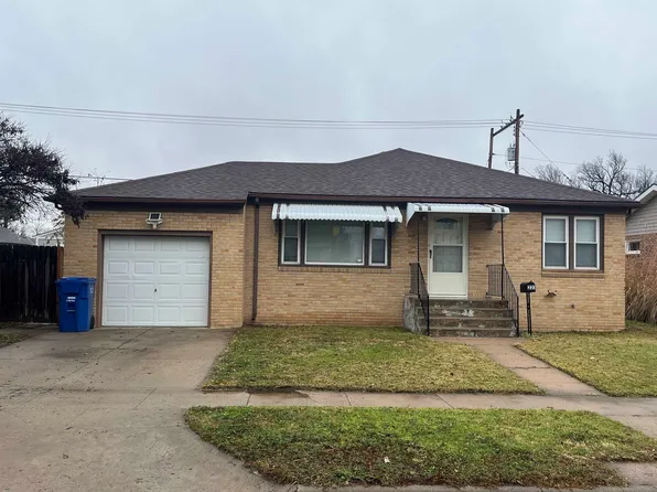 223 E 11th St, Hays, KS 67601