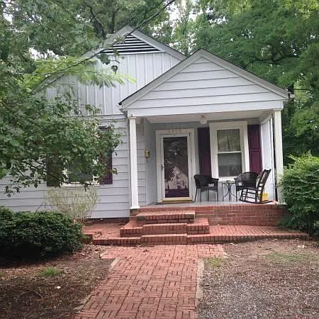 2408 Glendale Ave — Photo 4