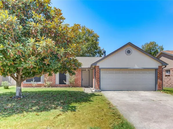 7615 Shoshone Drive, Baytown, TX 77521