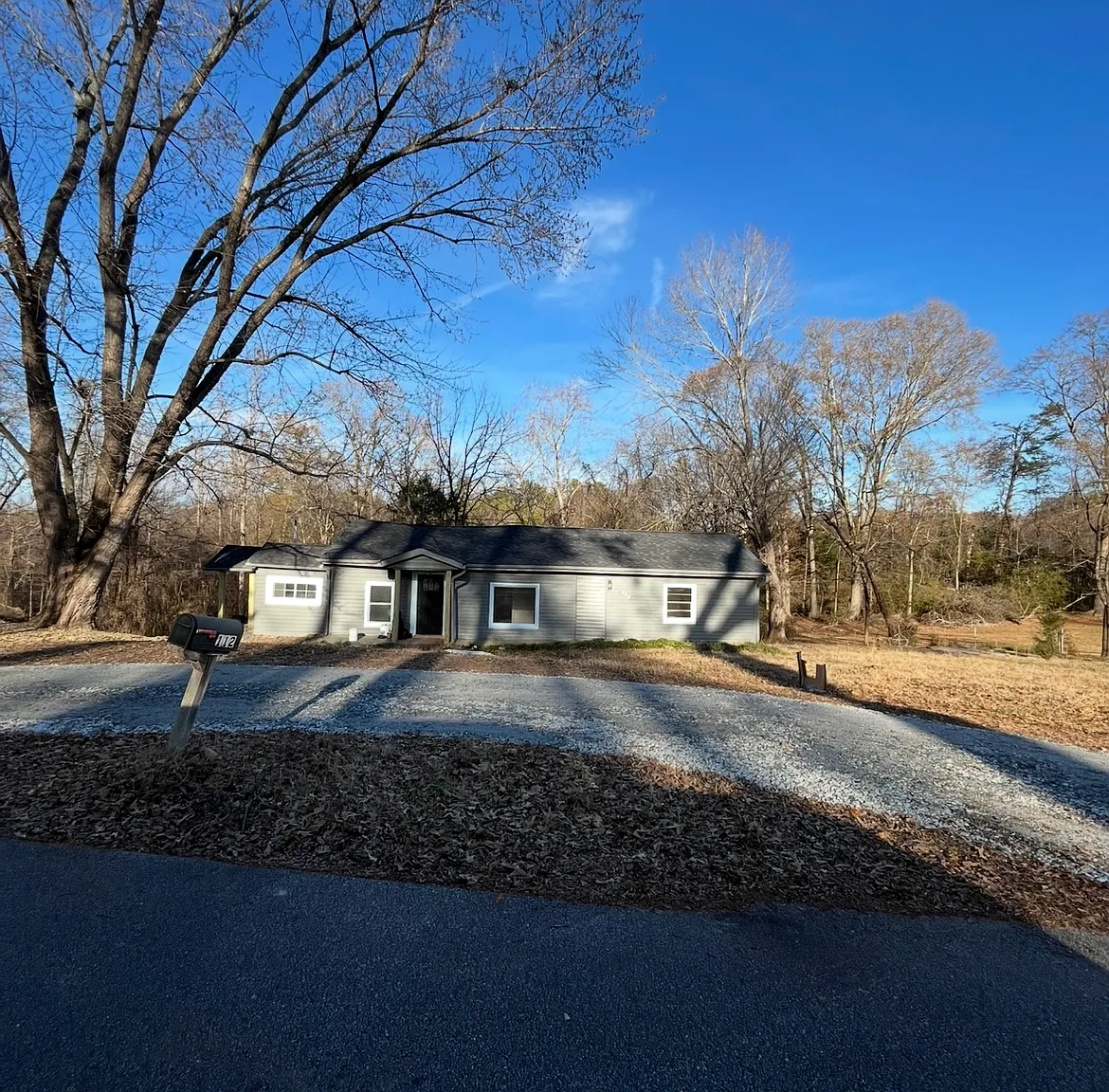 112 Latham Ln — Photo 1