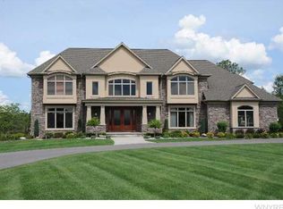 9312 Emerald Ln, Clarence Center, NY 14032