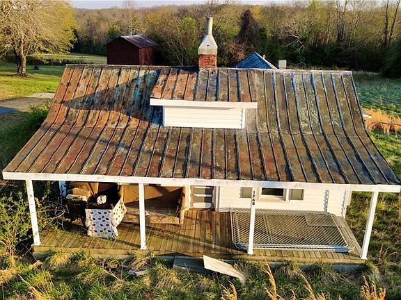 2nd image of 1768 Amostown Rd