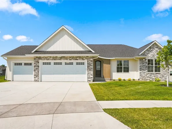 4135 Tall Pines Ct, Marion, IA 52302