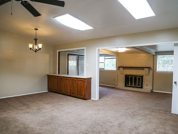 3rd image of 2819 Bent Bow Dr