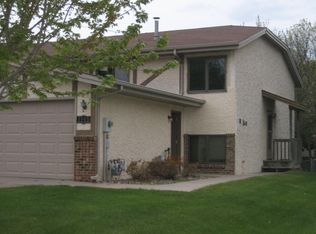 1143 Merritt Ct, Shakopee, MN 55379