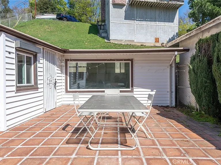 3757 York Blvd — Photo 22
