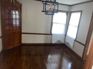 3870 E 63rd St, Kansas City, MO 64130