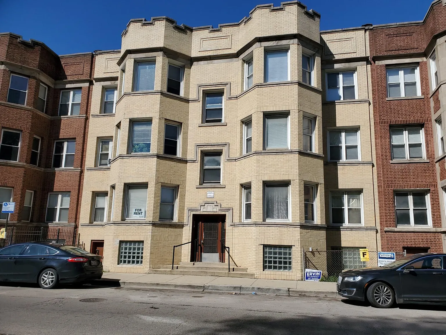 114 N Hamlin Ave. — Photo 2