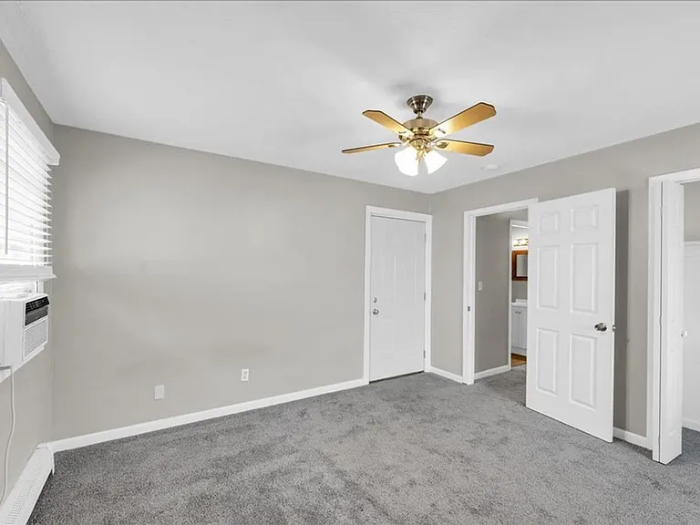 335 Riley Dr — Photo 25