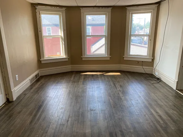 834 S 3rd Ave, Wausau, WI 54401