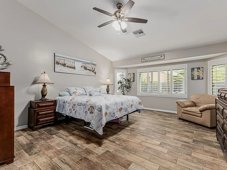 17475 W Spring Ln — Photo 8