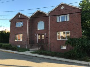 440 Catherine St, Fort Lee, NJ 07024