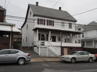 32 W High St, Coaldale, PA 18218