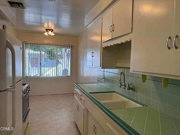 5th image of 514 Linwood Ave #B