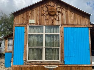 245 E Maverick St, El Indio, TX 78860