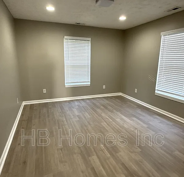 407 Ash St — Photo 11